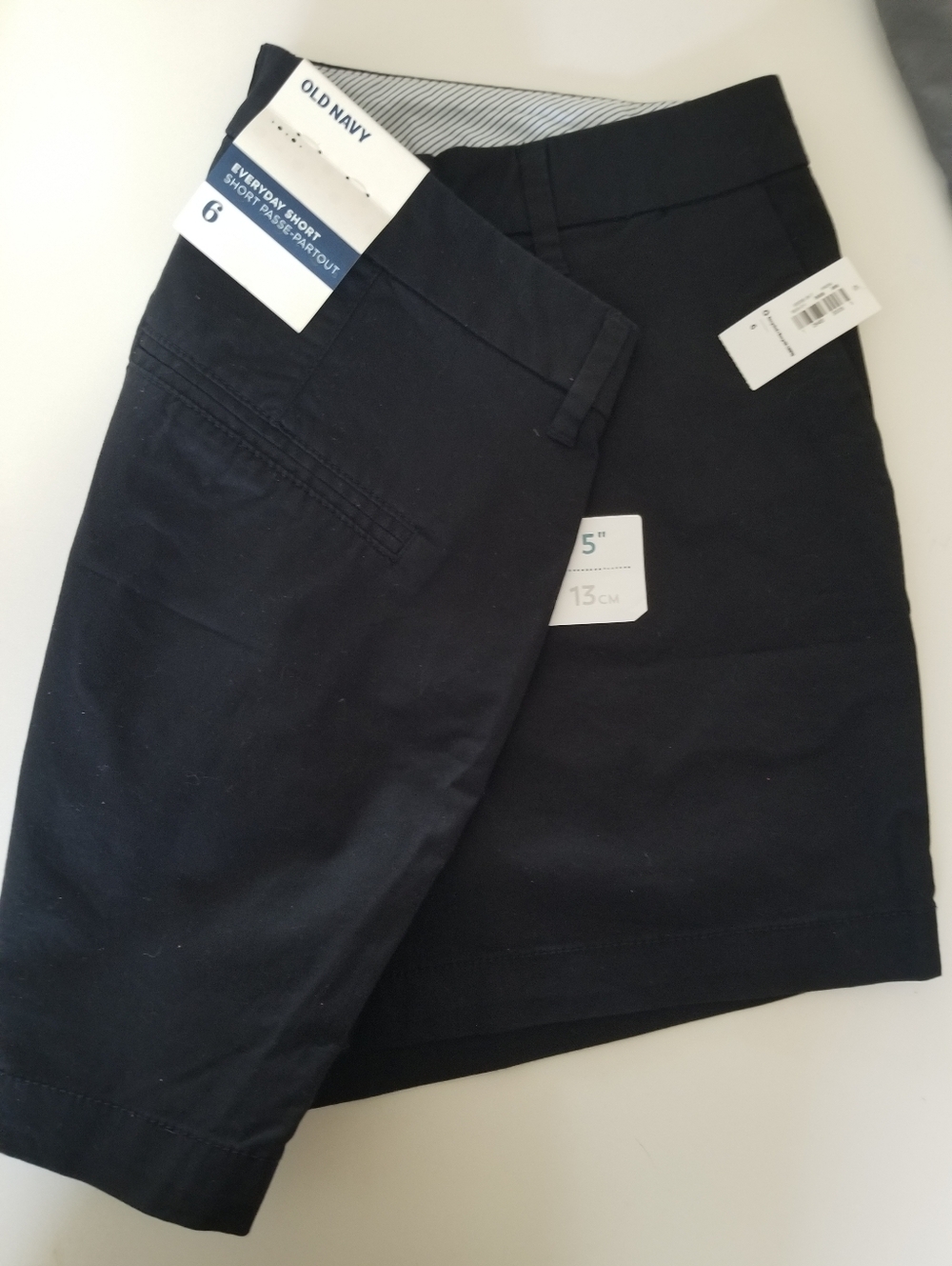 Old Navy Everyday Shorts Size 6 Black Mid Rise NWT